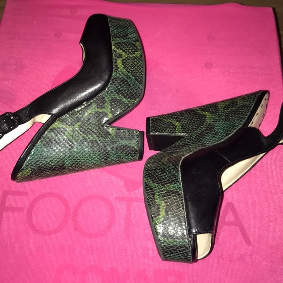 Nine West platforms - Picture 3 of 4